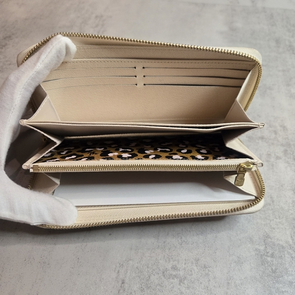 Louis Vuitton WILD AT HEART Large Zippy Wallet - Picture 6 of 16